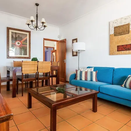 Hébergement de vacances Casa Jardin *